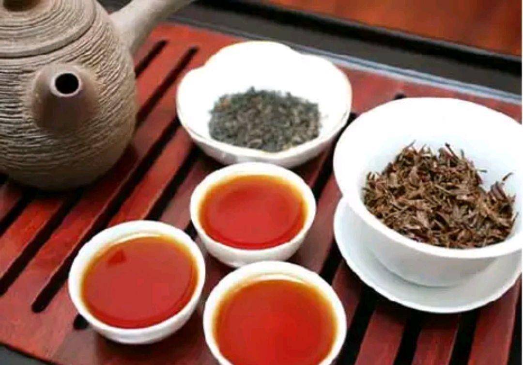 碧螺春有<a href=http://www.pinchajie.cn target=_blank class=infotextkey>红茶</a>么_<a href=http://www.pinchajie.cn target=_blank class=infotextkey>红茶</a>碧螺春有几种品种_碧螺春<a href=http://www.pinchajie.cn target=_blank class=infotextkey>红茶</a>好喝吗